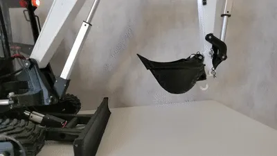 ezgif-2-5677b60ef1.gif Bucket 6.5 tones Excavator of AN3DRC