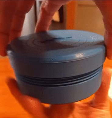 ezgif.com-gif-maker.gif ROUND BAIT BOX 130 x 90 mm