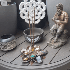 ezgif.com-optimize-3.gif 3D file Lotus Flower Incense crystal holder・3D printer model to download