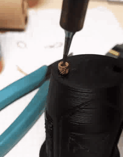 Kommando-Griff-gif.gif Vertical Grip_Front handle