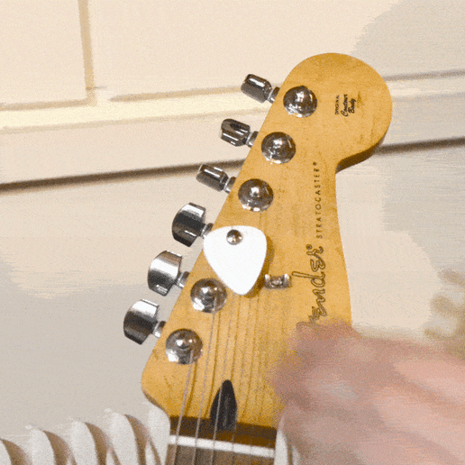 mediator-in-use2.gif Free STL file Mediator - Guitar・3D printable object to download, clem-c2