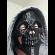 ezgif-1-7cf436d80b.gif Skull mask w movable jaw