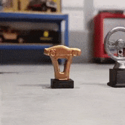 Animation.gif Troféus à escala 1/10
