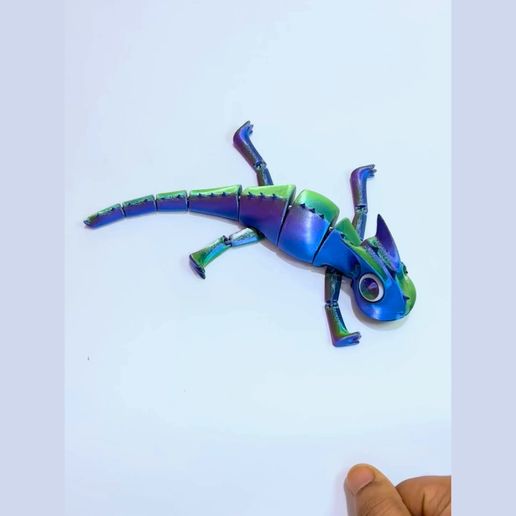 Chameleon.mp4 ГИБКИЙ ШАРНИРНЫЙ ХАМЕЛЕОН, ПЕЧАТЬ НА МЕСТЕ С ПРЕДВАРИТЕЛЬНОЙ РАСКРАСКОЙ 3MF