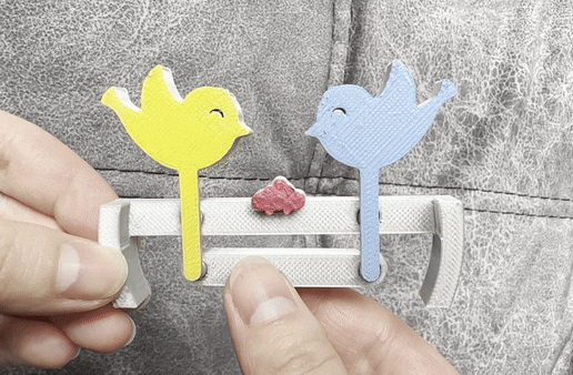 birds-peck-grains-1.gif Птицы клюют зерновые игрушки