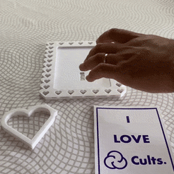 Video_1.gif STL file Heart photo frame・Design to download and 3D print