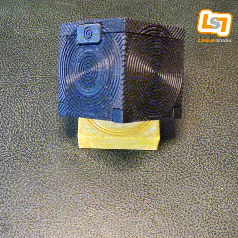 projet-cults3d-carre.gif Файл 3D Куб для хранения карт SD и MicroSD. 12 SD / 8 MICROSD ИЛИ 4 SD / 40 MICROSD・3D-печатная модель для загрузки, LabLabStudio