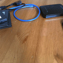 SSDCAR.gif SSD car-shaped holder / Support disque SSD en forme de voiture