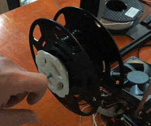 spool.gif STL-Datei Free spinning 2020 Spool holder kostenlos herunterladen • Vorlage für 3D-Drucker, FreakErn