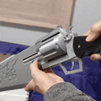 gunblade-gif.gif Archivo STL Hoja de pistola con tambor giratorio・Modelo para descargar e imprimir en 3D, SusoStar28