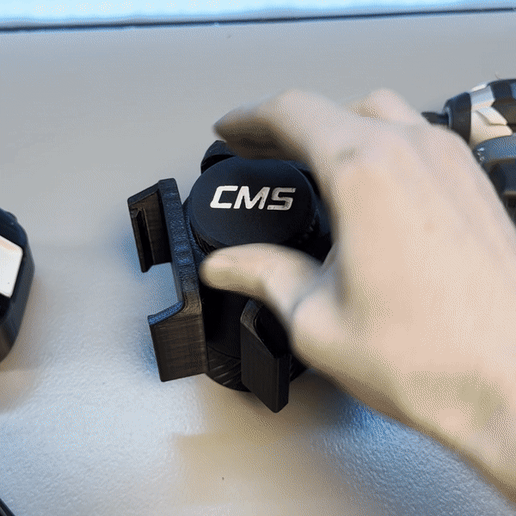 Makita-Holder-Gif.gif Makita 18V Battery 3-Way Carousel