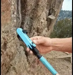 Bloqui-‐-Hecho-con-Clipchamp.gif Climbing brush holder