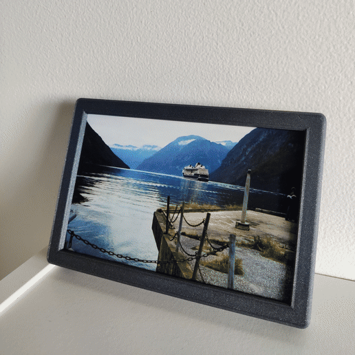 PHOTO FRAME