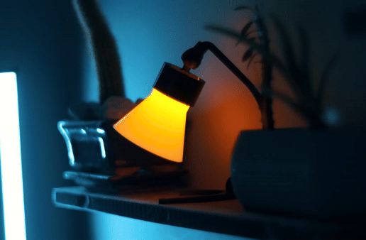 ezgif-3-72e6299123.gif mini lámpara led con cabezal giratorio