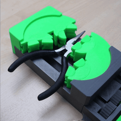 Cults.gif Free STL file Fully 3D Printed Fractal Vise (Small)・3D printer model to download