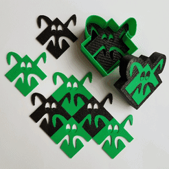 Evil-Anchor-Alien-Slideshow-Rotation.gif STL file Evil Anchor Alien Tessellation with Box・3D printing template to download, abbymath