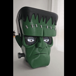 3D Frankenstein Kopf mit animierten Augen