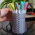 woven_pencil_holder.gif Woven design pencil / pen / brush holder, wicker effect organizer