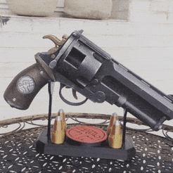 GIF_20240506_095557_447.gif Hellboy - The Good Samaritan Revolver