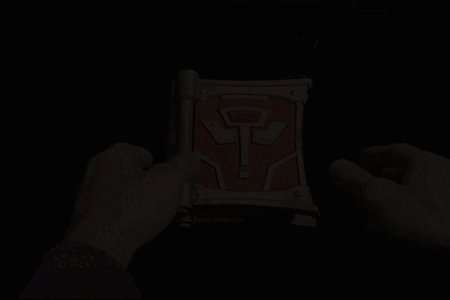 GIF.gif PALADIN RIGHTEOUS WOW CAJA DE LIBROS