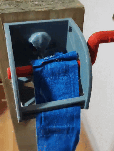 WhatsApp-Video-2024-08-28-at-10.20.03-PM-1.gif Boxing Hand Wrap Roller Machine - Easy Wrapping and Wall-Mountable!