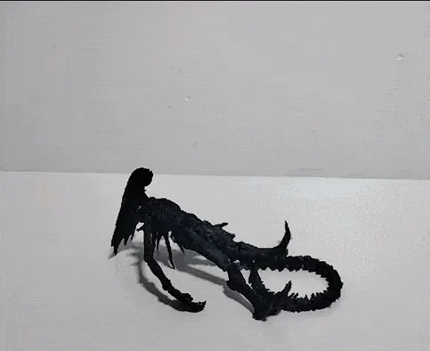 ali-ezgif.com-optimize.gif Real Alien Xenomorph flexi