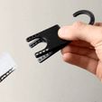film-insert.gif 35 mm negative hanging clip with magnetic latch