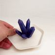 ezgif.com-optimize-9.gif STL file Crystal Jewelry Holder・Template to download and 3D print