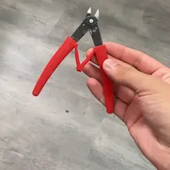 IMG_1695_MOV_AdobeExpress.gif Handles for Ender 3 Pliers