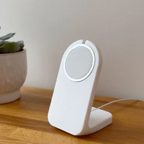 MagSafe iPhone Stand – Portrait & Landscape | Standby Mode | iPhone 12-17 Pro | Wireless Charging Nightstand