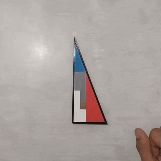 illusiongg2.gif Missing square puzzle