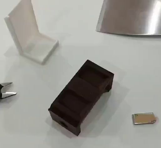 VIDEO_SARGENTO_02.mp4 Magnetic clamp.