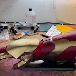 87a47u.gif 3D Printed Iron Man Gauntlet - Fully Transformable and Interactive! (MK 42 inspired)
