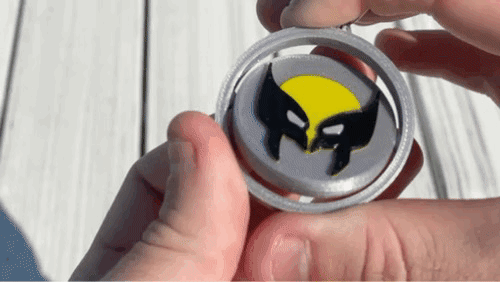 Wolverine Spinner Keychain STL – Print-in-Place Fidget Keyring 3D Print File – Spinning Gadget Accessory