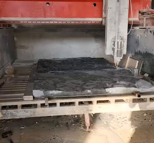 Vidieo-WhatsApp-2023-02-23-v-11.41.21-1.mp4 001672 Dubai Stone Wall