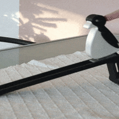 ezgif.com-optimize.gif Archivo STL El pingüino que camina por la rampa・Modelo para descargar y imprimir en 3D, Nau-Tec