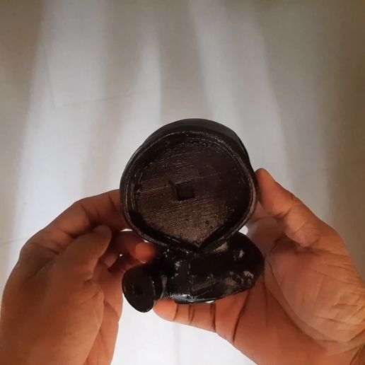 grim-reaper-1-3mf.mp4 Urban Vibe Sensenmann Figur mit Sarg Box - Multicolor 3D-Druck Modell (STL & 3MF