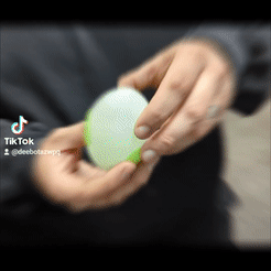 ezgif.com-crop.gif OBJ file Yoshi Breakable Surprise Egg [Egg Only]・Template to download and 3D print