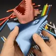 1.gif Shark pensil holder
