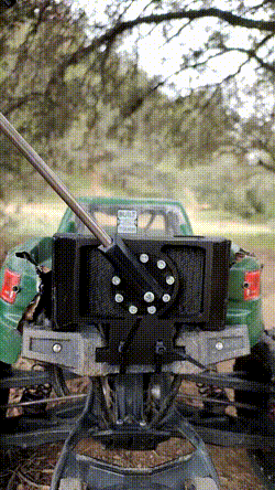 bloggif_619b698f52082.gif Traxxas X-MAXX remote Gopro