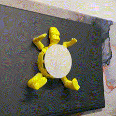 Homero Cervecero: Adjustable Cup Holder / Adjustable Coaster