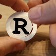 R.gif Key ring letter R