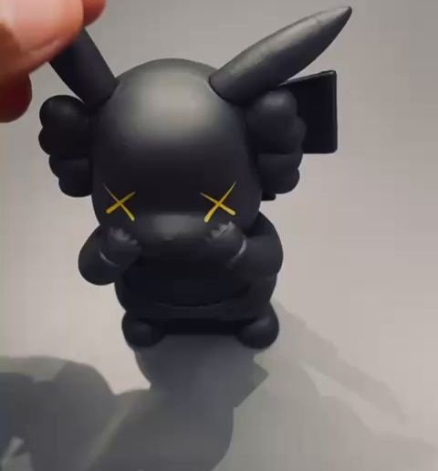Physical-Model.mp4 Фигурка Пикачу KAWS черная - STL и OBJ для 3D печати