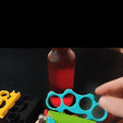 Video-para-gif-1.gif Multifunctional brass knuckles.