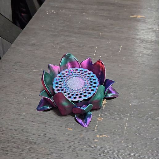 3D print Flower: Self-Adjusting Coaster • made with Flashforge 5M・Cults