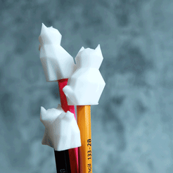DSCF5162.gif STL-Datei pencil topper doll fancy low poly cat・Modell für 3D-Drucker zum Herunterladen
