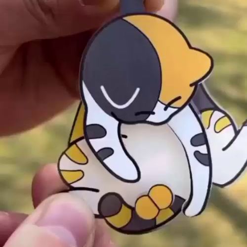 cat-2.mp4 Rotating Egg Cat Keychain