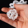 celticknot-small-square.gif STL file Celtic Knot #1(fidget toy and desk charm)・3D printing model to download