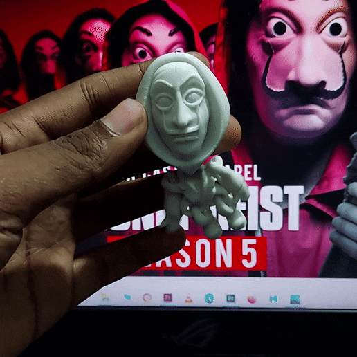 maIN.gif MONEY HEIST TOY PLUS KEYRING