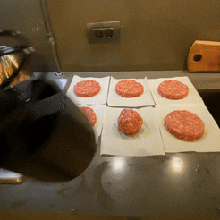 ezgif-1-8461569365.gif STL file Hamburger Patty Press・3D printing template to download